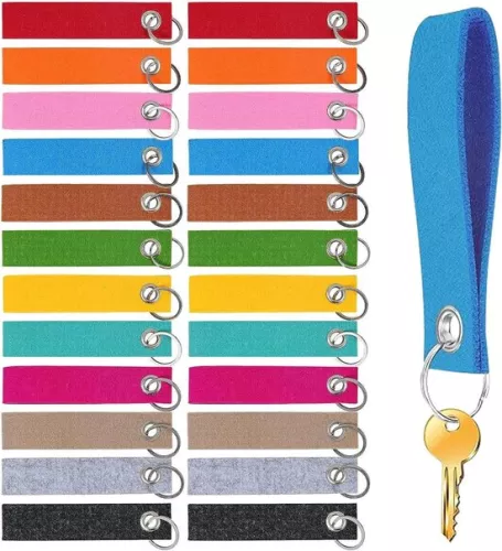 Felt key rings - handmade - 24 pieces - versatile